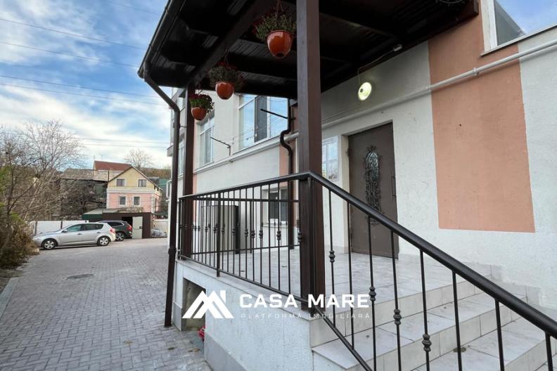 Durleşti, str. Ştefan Vodă 11A