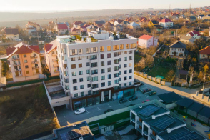 Codru, str. Livădarilor 103