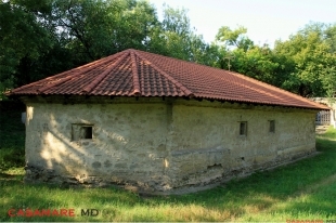 pelerinaj la mănăstirile rupestre ale moldovei