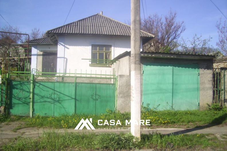 Codru, str. Turghenev 8