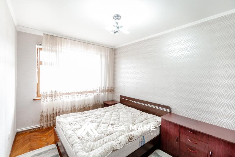 Centru, str. Grădinilor 21