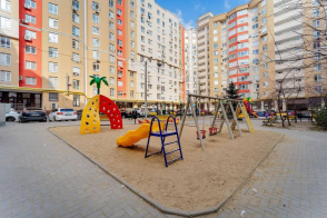 Ciocana, str. Ginta Latină 12/17