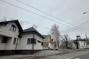 Centru, str. Alexandru Lăpușneanu 1